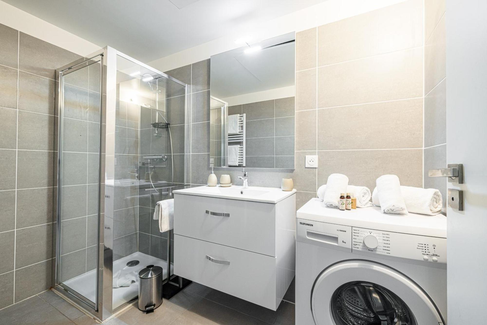 Le Cap Riviera Apartment Menton Bagian luar foto